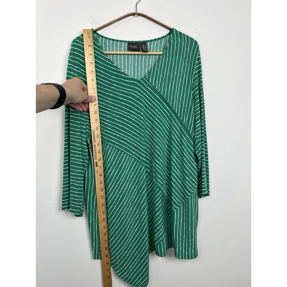 Chicos Travelers Top 2 Large Slinky Knit Green Stripe 3/4 Sleeve Asymmetric - Picture 5 of 7